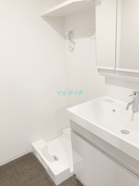 物件内観写真6　(洗面台)