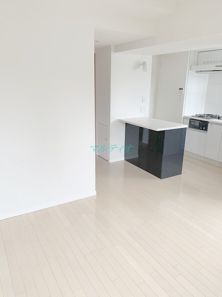 物件内観写真5　(洋室)