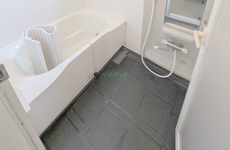 物件内観写真3　(浴室)