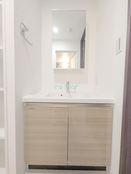物件内観写真6　(洗面台)