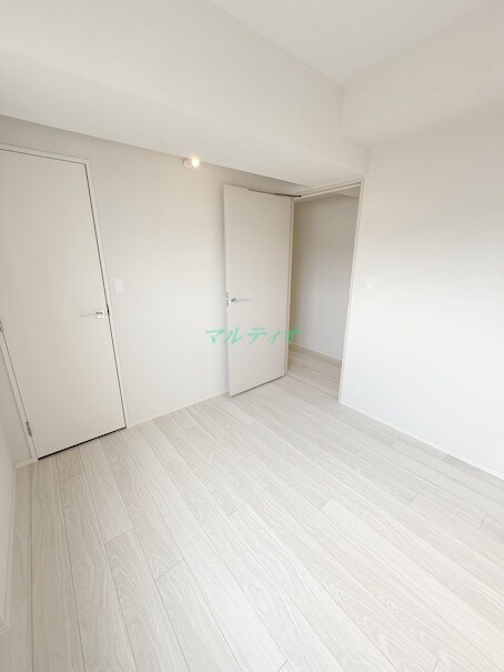 物件内観写真8　(洋室)