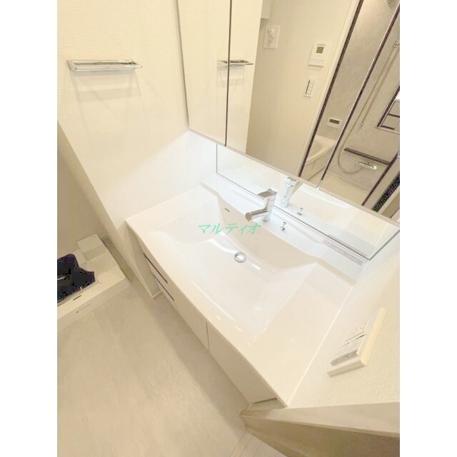 物件内観写真7　(洗面台)