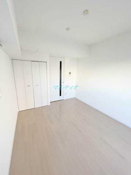 物件内観写真4　(洋室)