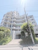 ＰＲＩＳＭ　ＣＯＵＲＴ　平井