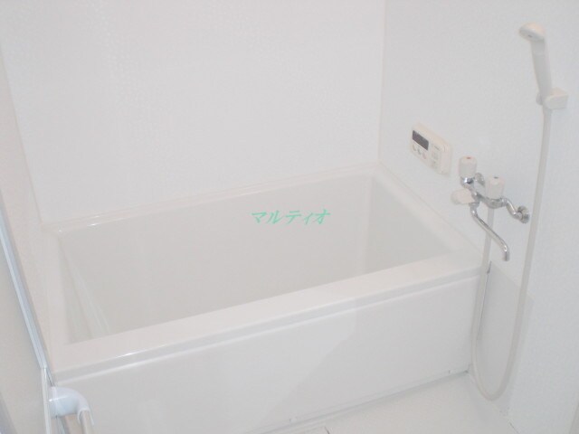 物件内観写真3　(浴室)