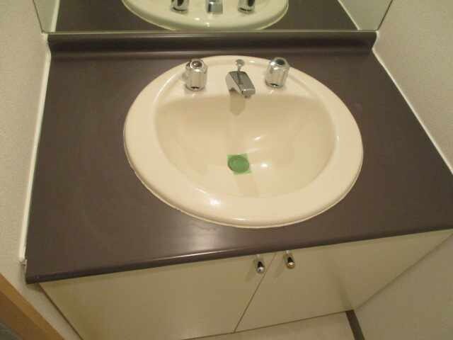 物件内観写真7　(洗面台)