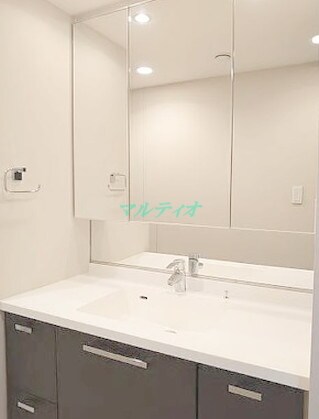 物件内観写真7　(洗面台)