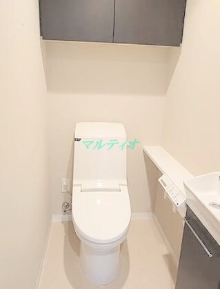 物件内観写真8　(トイレ)