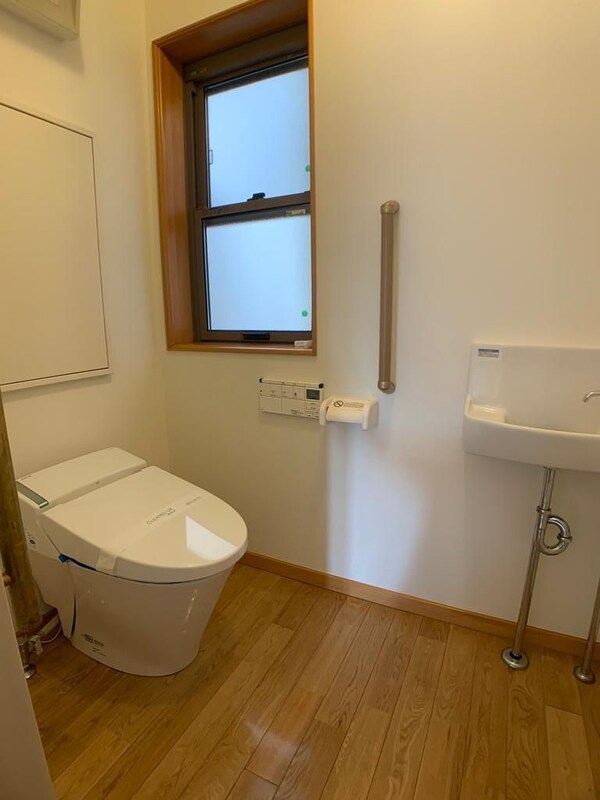 トイレ(トイレ)