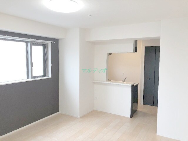 物件内観写真5　(洋室)