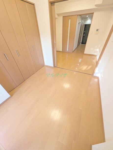 物件内観写真4　(洋室)