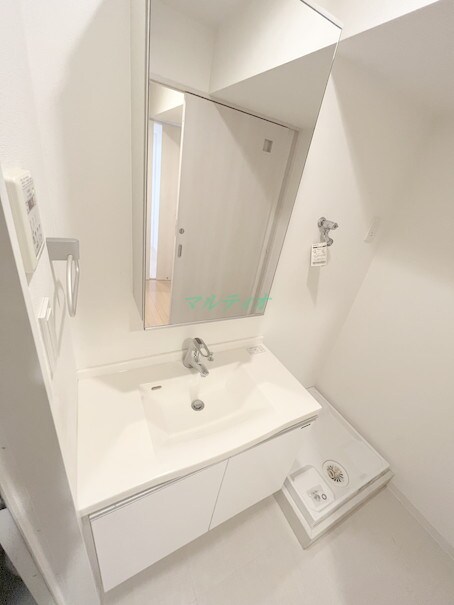 物件内観写真8　(洗面台)