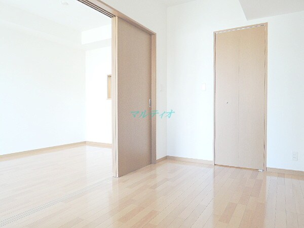 物件内観写真6　(洋室)