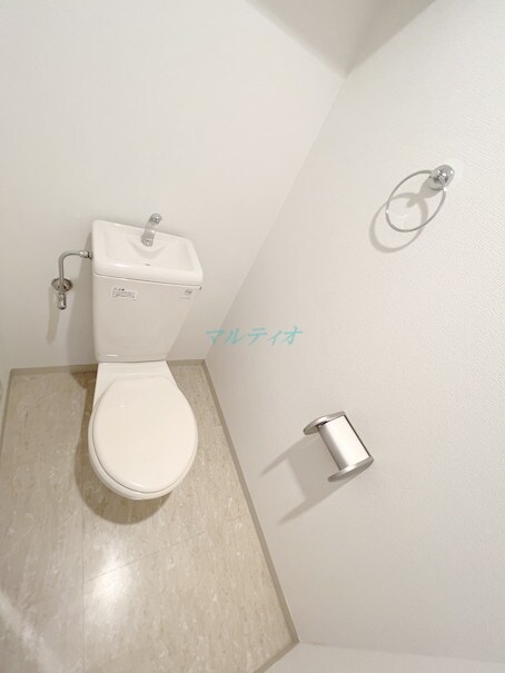 物件内観写真8　(トイレ)