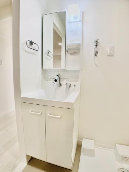 物件内観写真7　(洗面台)