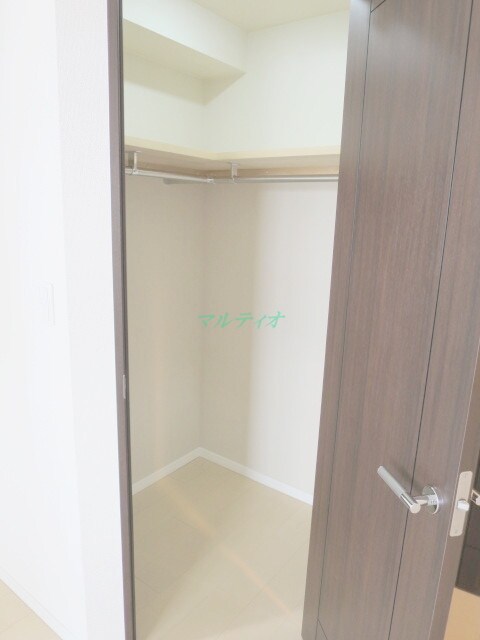物件内観写真6　(収納)