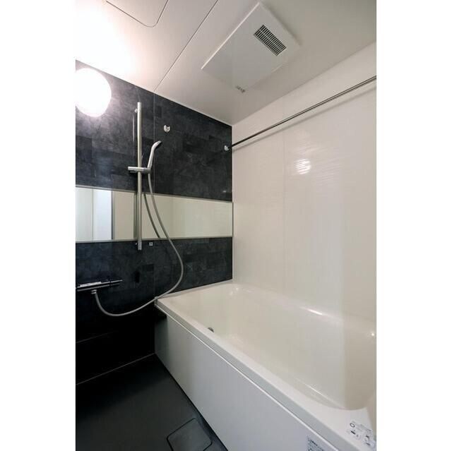 物件内観写真3　(浴室)