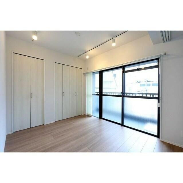 物件内観写真8　(洋室)