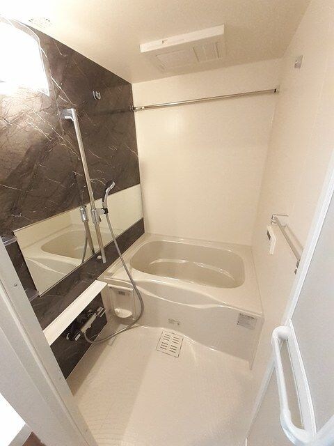 物件内観写真3　(浴室)