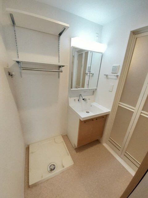 物件内観写真9　(洗面台)