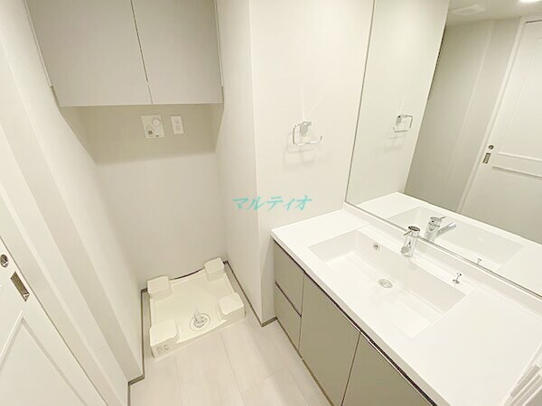 物件内観写真4　(洗面台)