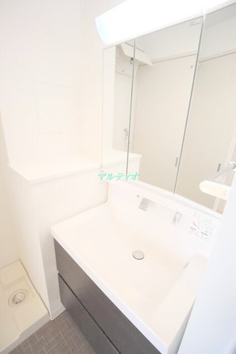 物件内観写真8　(洗面台)