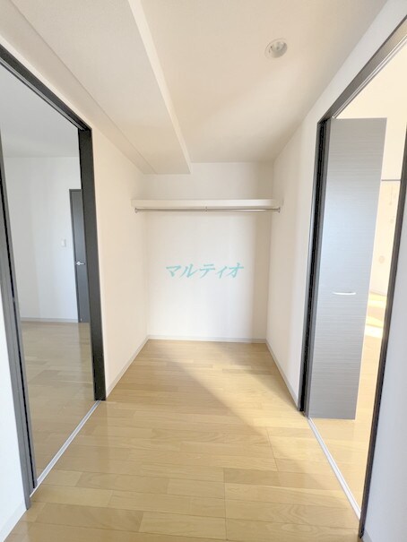 物件内観写真3　(WSC　ウォークスルークローゼット)
