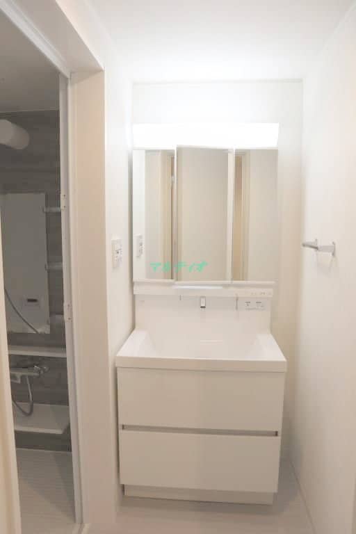 物件内観写真8　(洗面台)