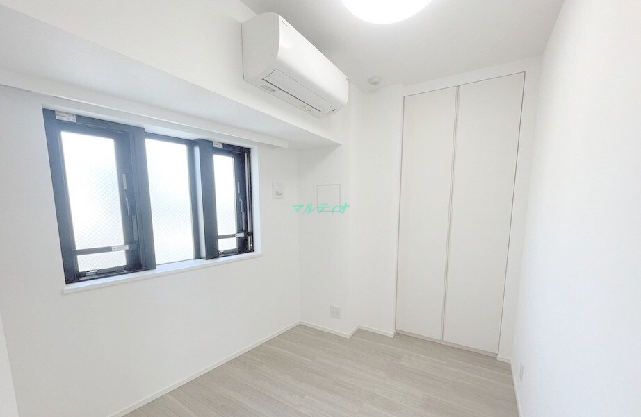 物件内観写真8　(洋室)