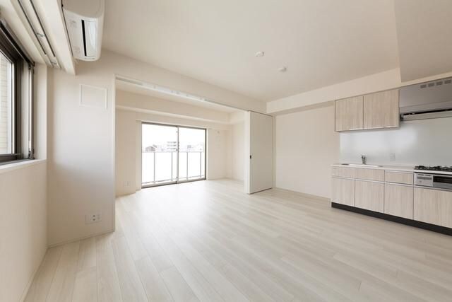 物件内観写真6　(洋室)