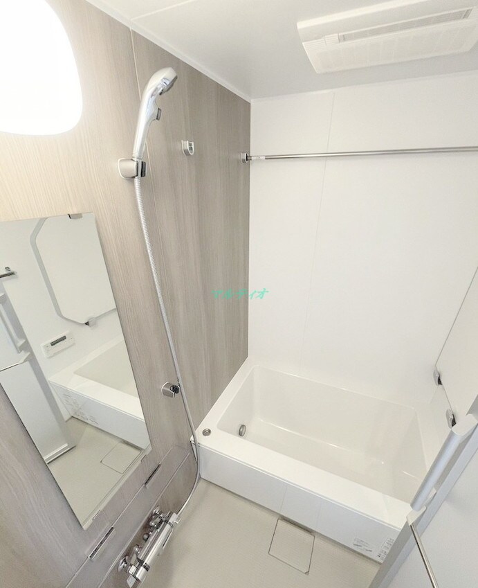 物件内観写真3　(浴室)