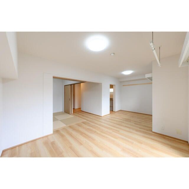 物件内観写真7　(洋室)