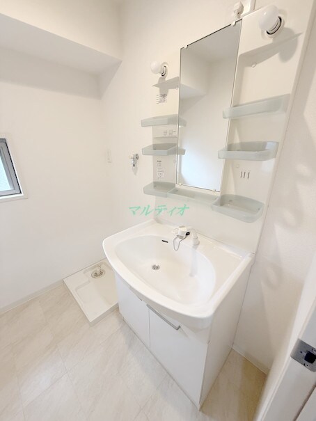 物件内観写真7　(洗面台)