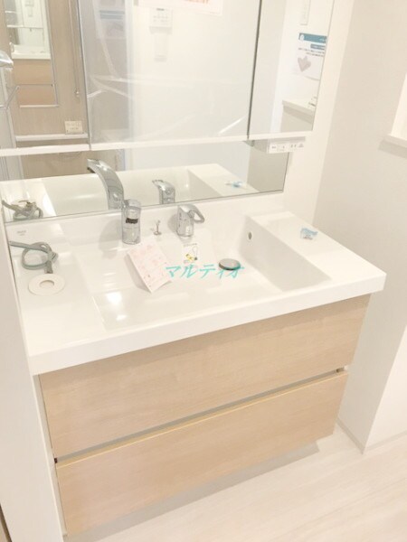 物件内観写真7　(洗面台)