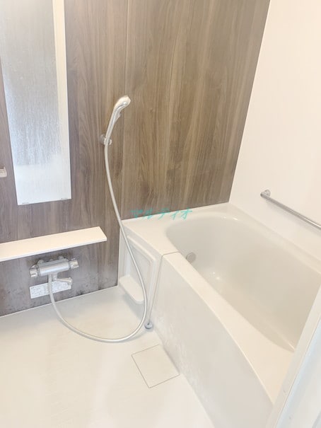 物件内観写真3　(浴室)