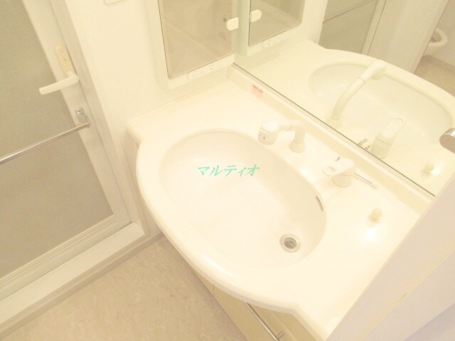 物件内観写真7　(洗面台)