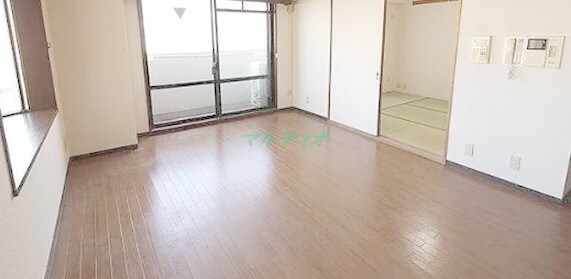 物件内観写真4　(洋室)