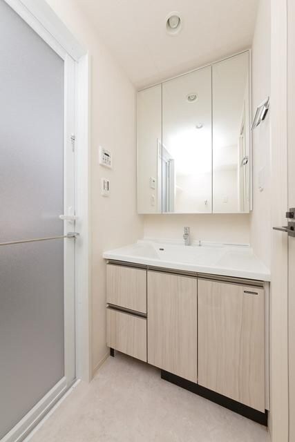 物件内観写真5　(洗面台)