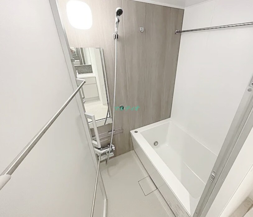 物件内観写真3　(浴室)