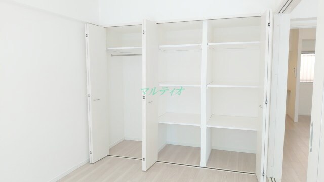 物件内観写真7　(収納)