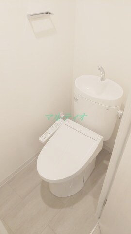 物件内観写真8　(トイレ)