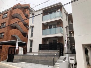 D-room高宮通り外観写真