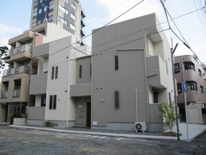 GRANDTIC THE KAREN外観写真