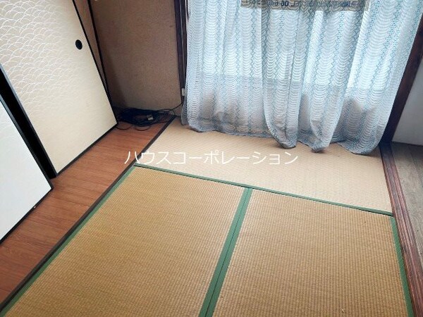 ベッドルーム