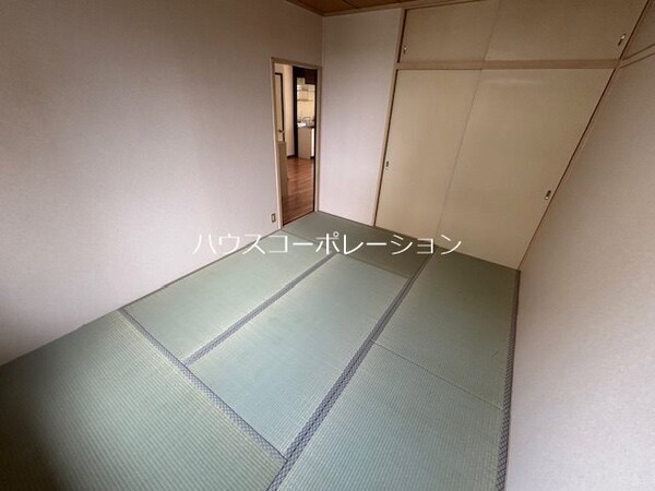 ベッドルーム