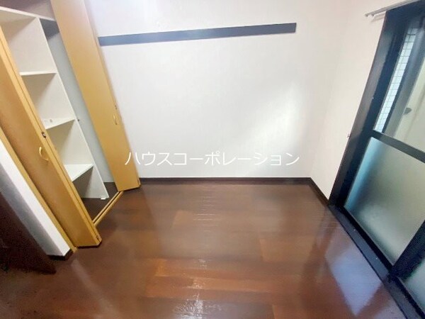 ベッドルーム