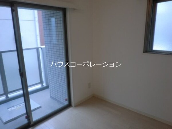 ベッドルーム
