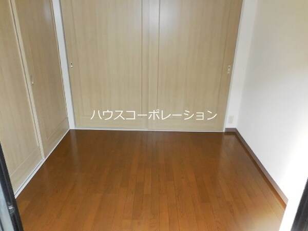 ベッドルーム