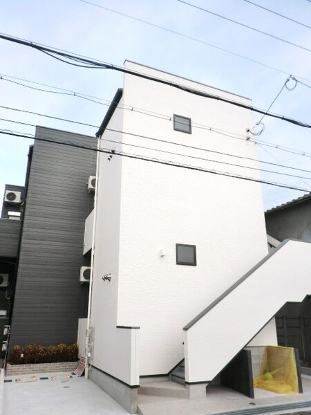 プエンテ外観写真