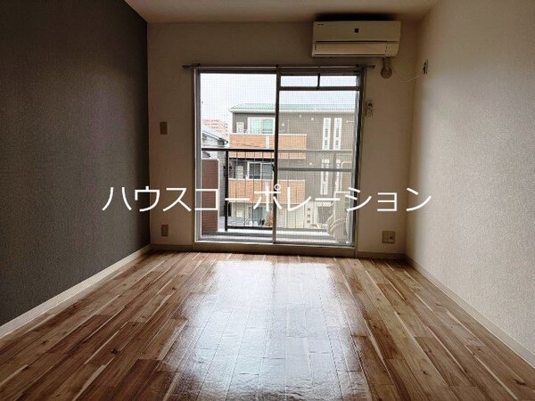 ベッドルーム
